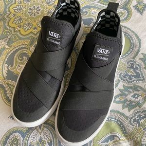 Vans UltraRange Gore (Men-9.5; Women-11)